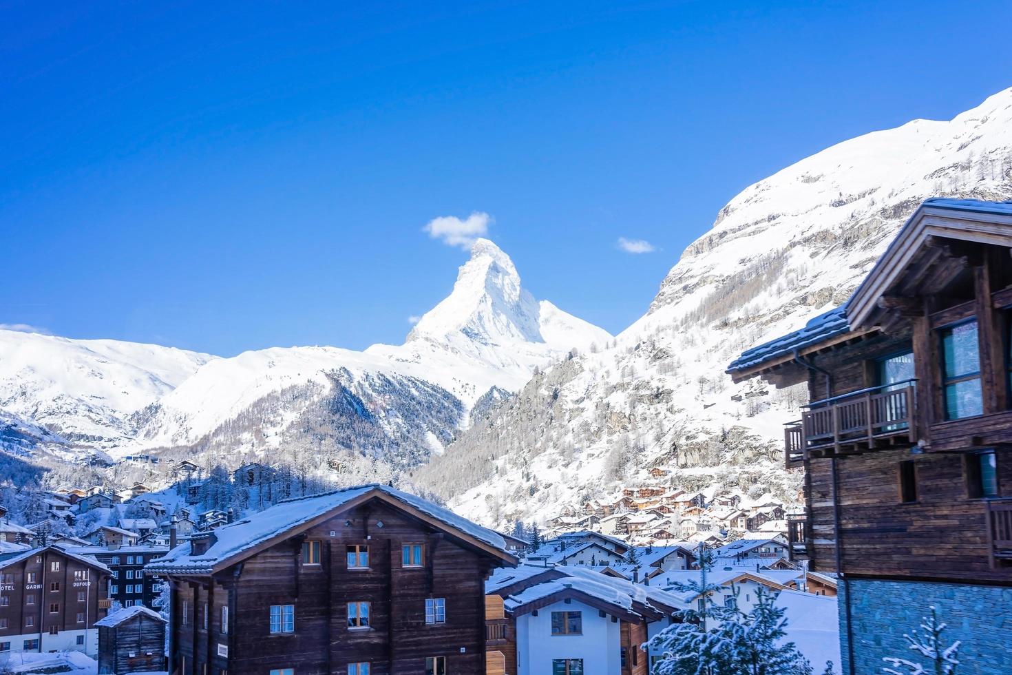 Blick auf das Matterhorn von Zermatt in der Schweiz foto