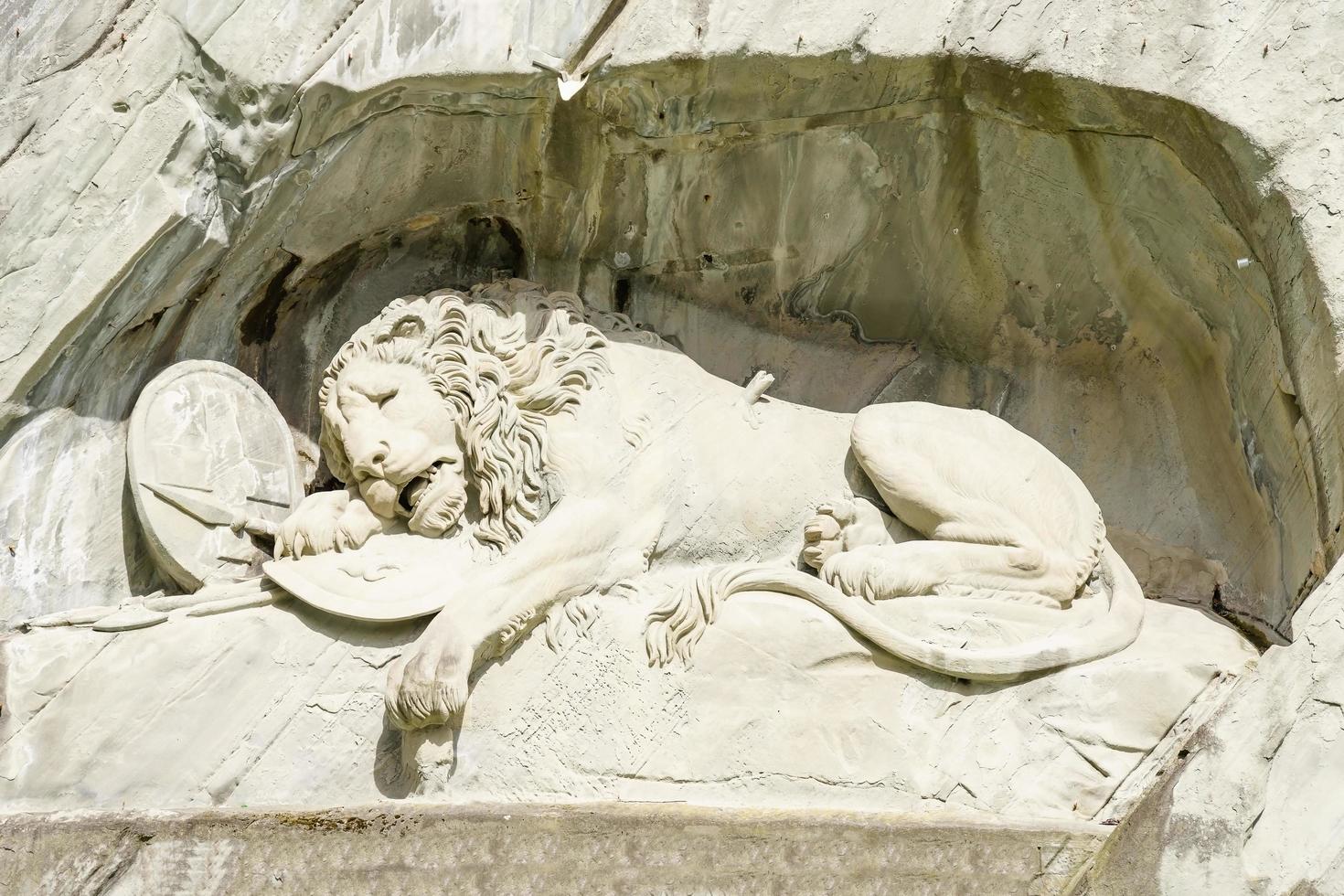 Das Löwenmonument oder der Löwe von Luzern ist ein Felsrelief in Luzern, Schweiz foto