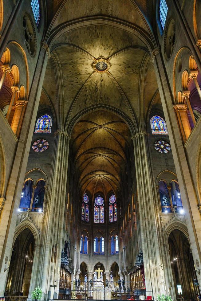 Innenraum der Kathedrale von Notre Dame, Paris, Frankreich foto