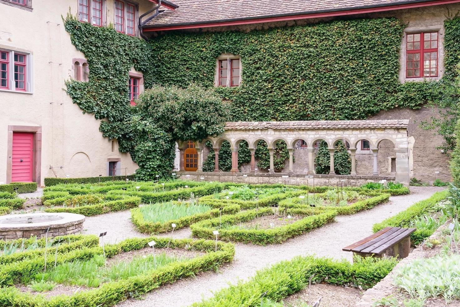 der garten der allheiligenabtei in schaffhausen, schweiz foto