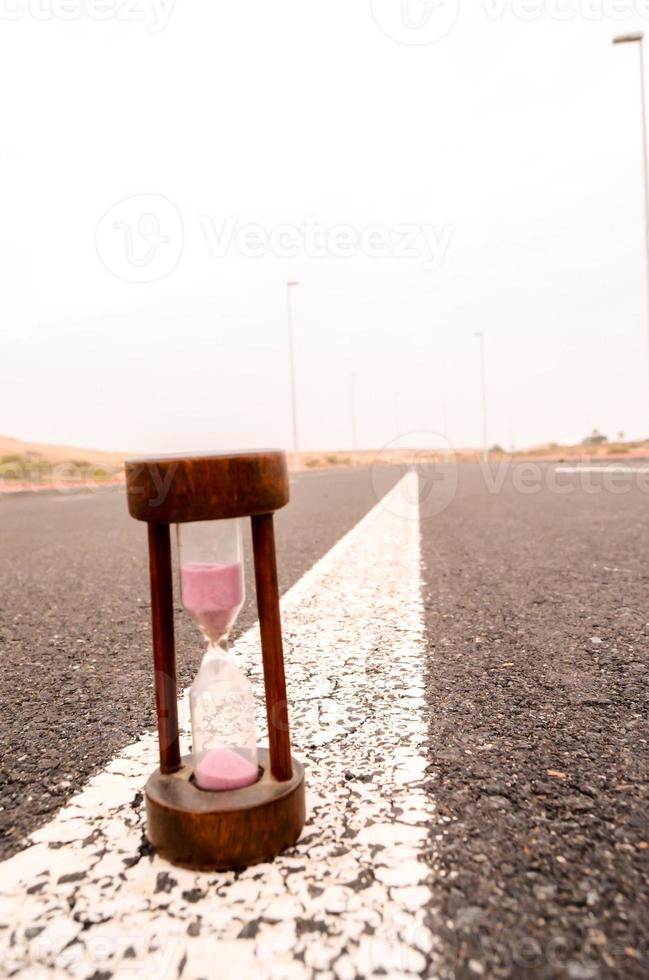 Sanduhr auf der Straße foto