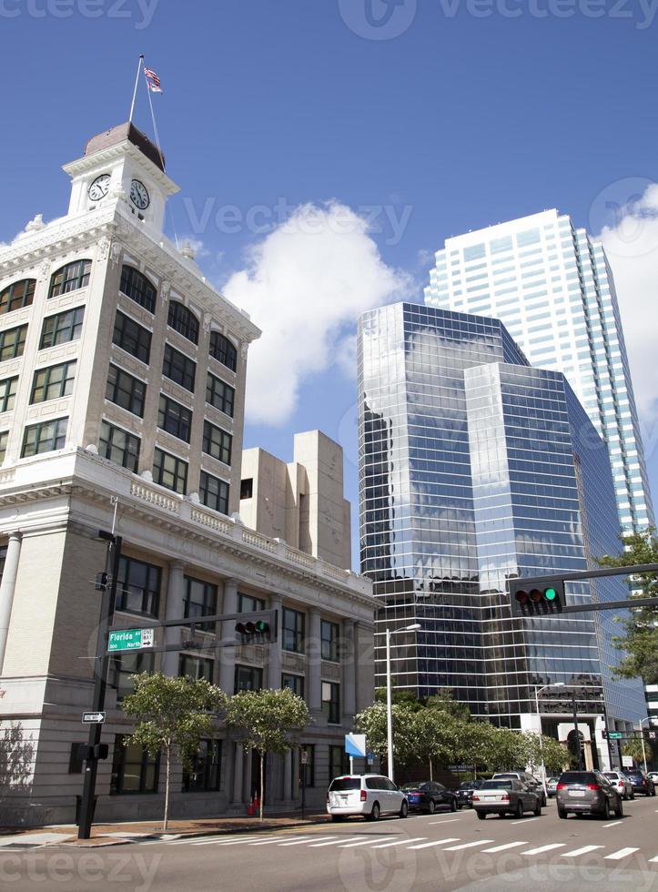 Tampa historisch Stadt Halle und modern Wolkenkratzer foto