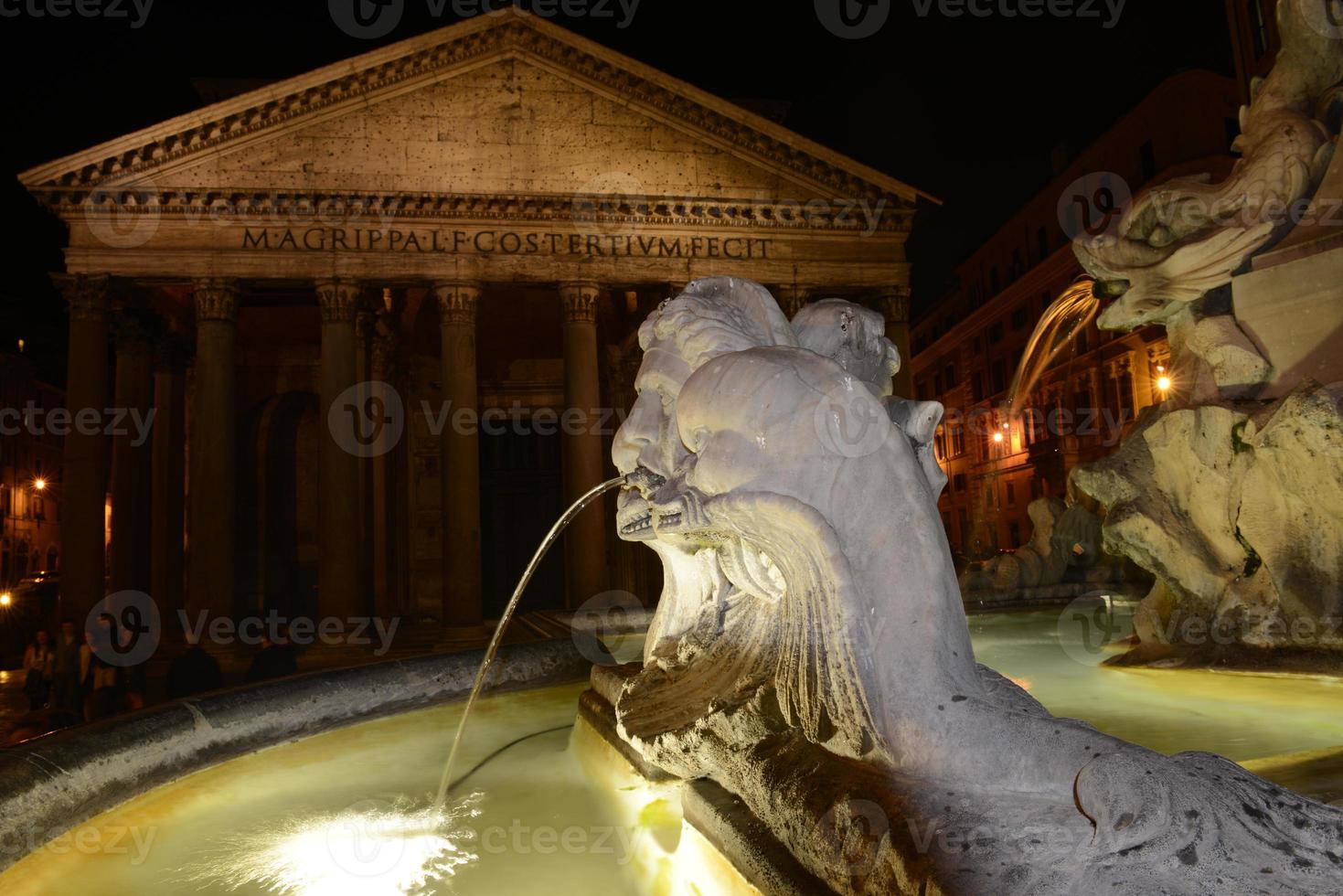 Rom Pantheon Brunnen Nacht Aussicht foto