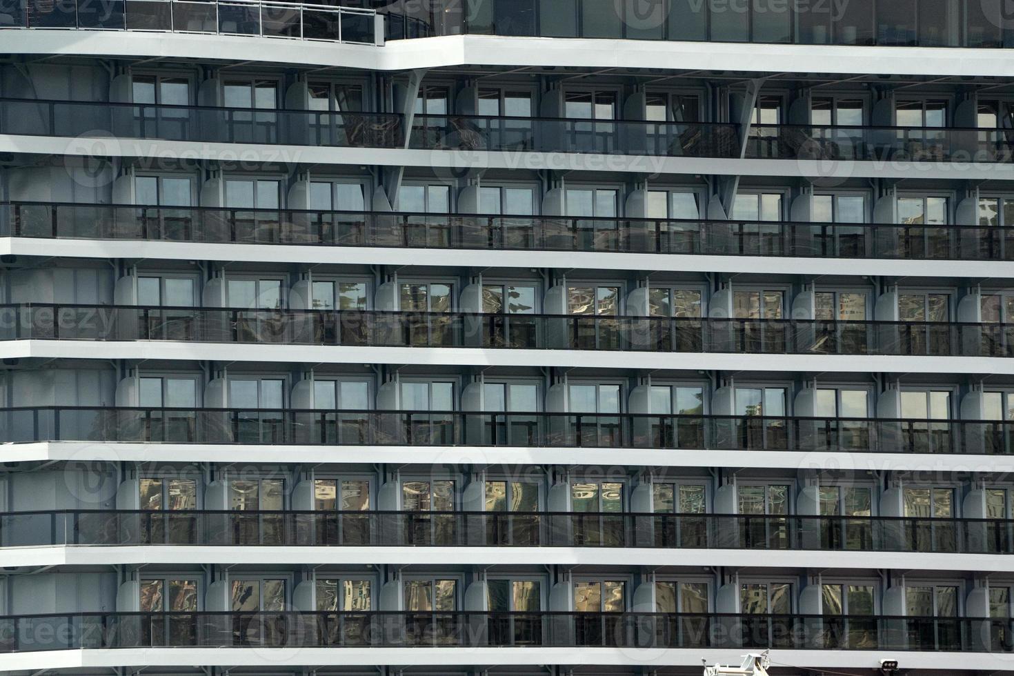 luxus kreuzfahrtschiff kabine fenster balkon foto