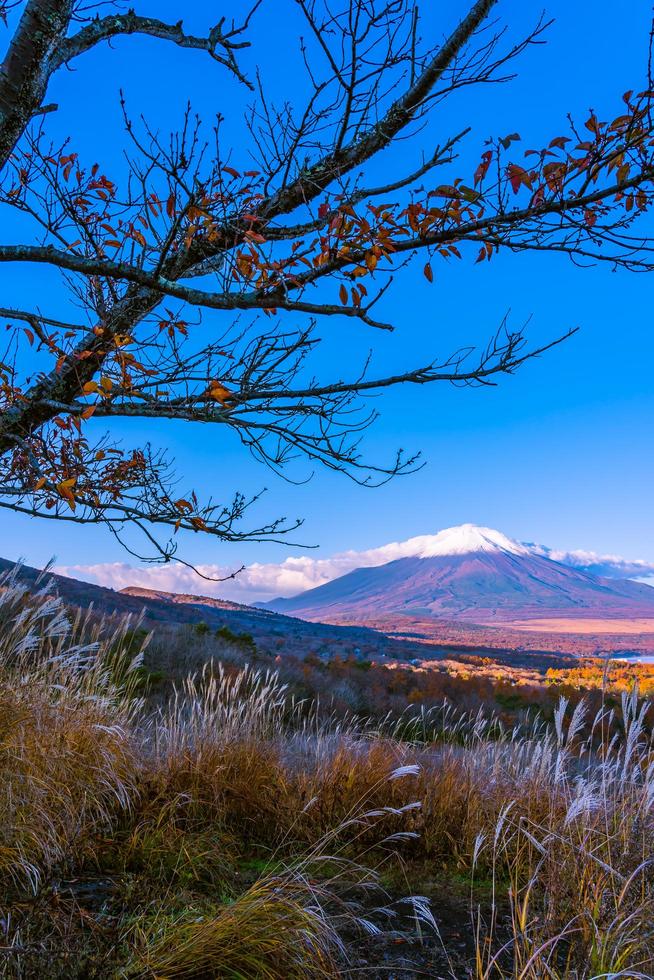 Fuji Berg am Yamanakako oder Yamanaka See in Japan foto