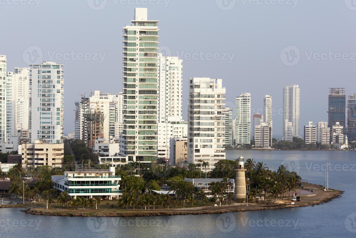 Cartagenas Leuchtturm und Wohn Kreis im das Morgen foto