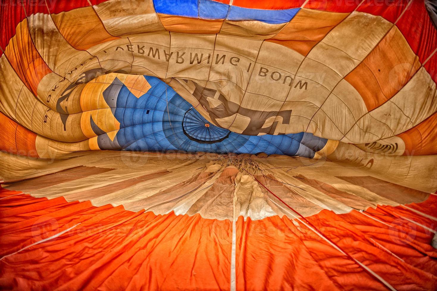 intern Aussicht von aufblasen multi Farbe Ballon foto