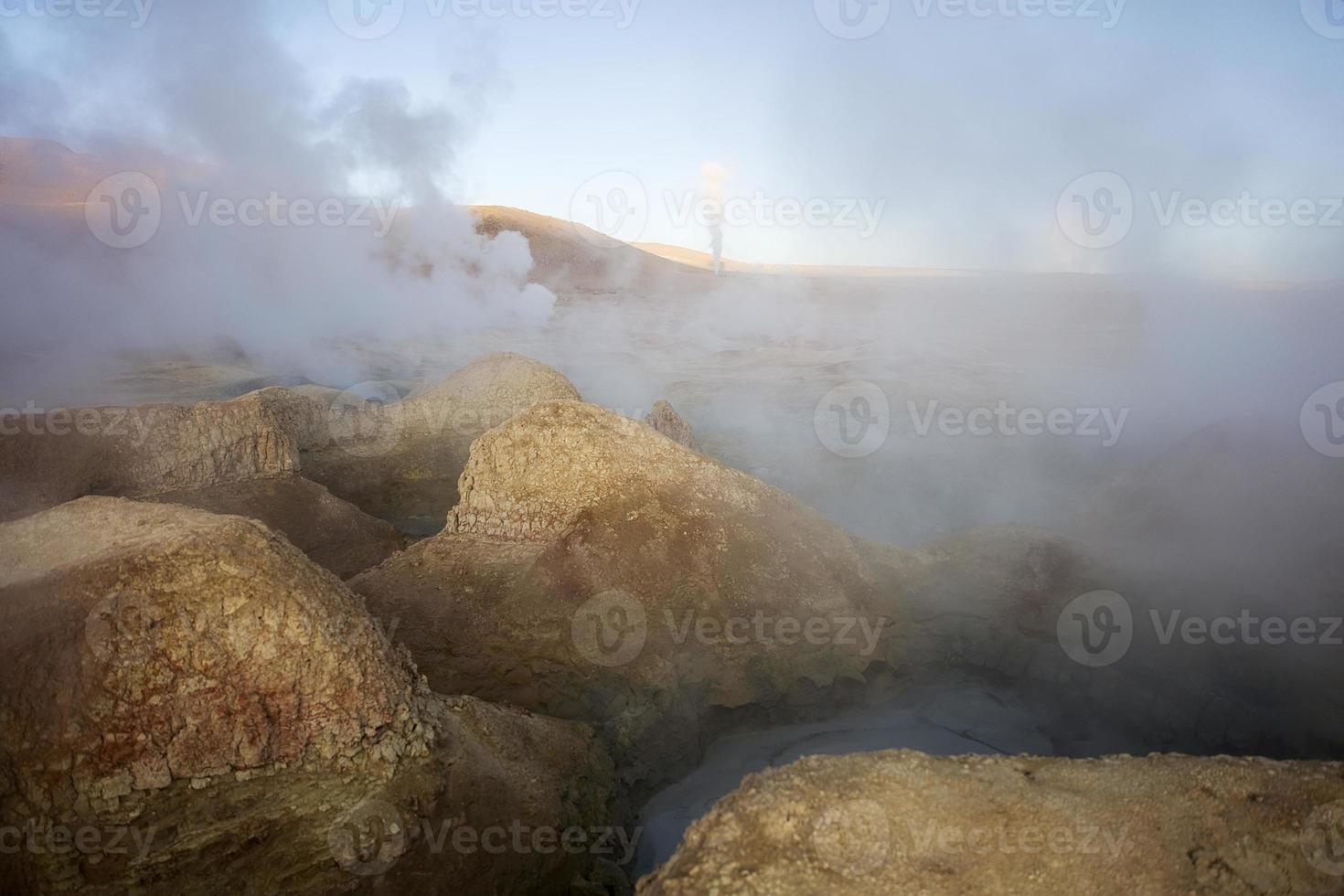 Geysire sol de manana in Bolivien foto