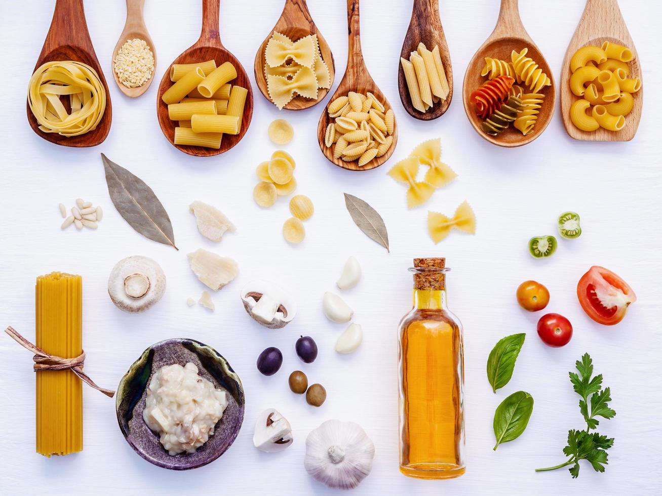 flaches Stück italienisches Essen foto