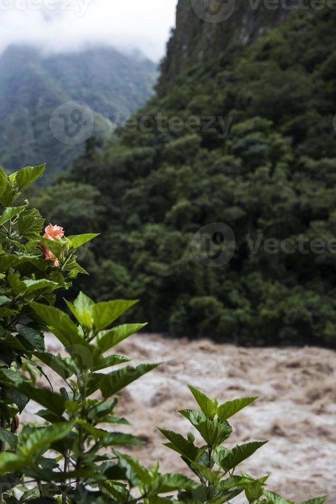 Urubamba Fluss in Peru foto