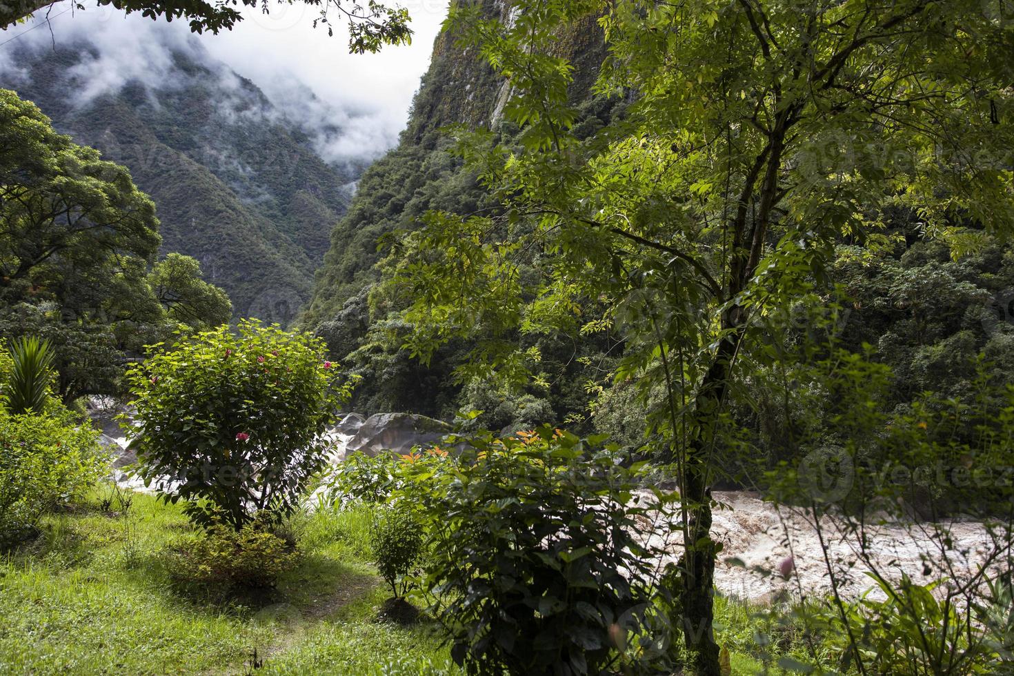 Urubamba Fluss in Peru foto