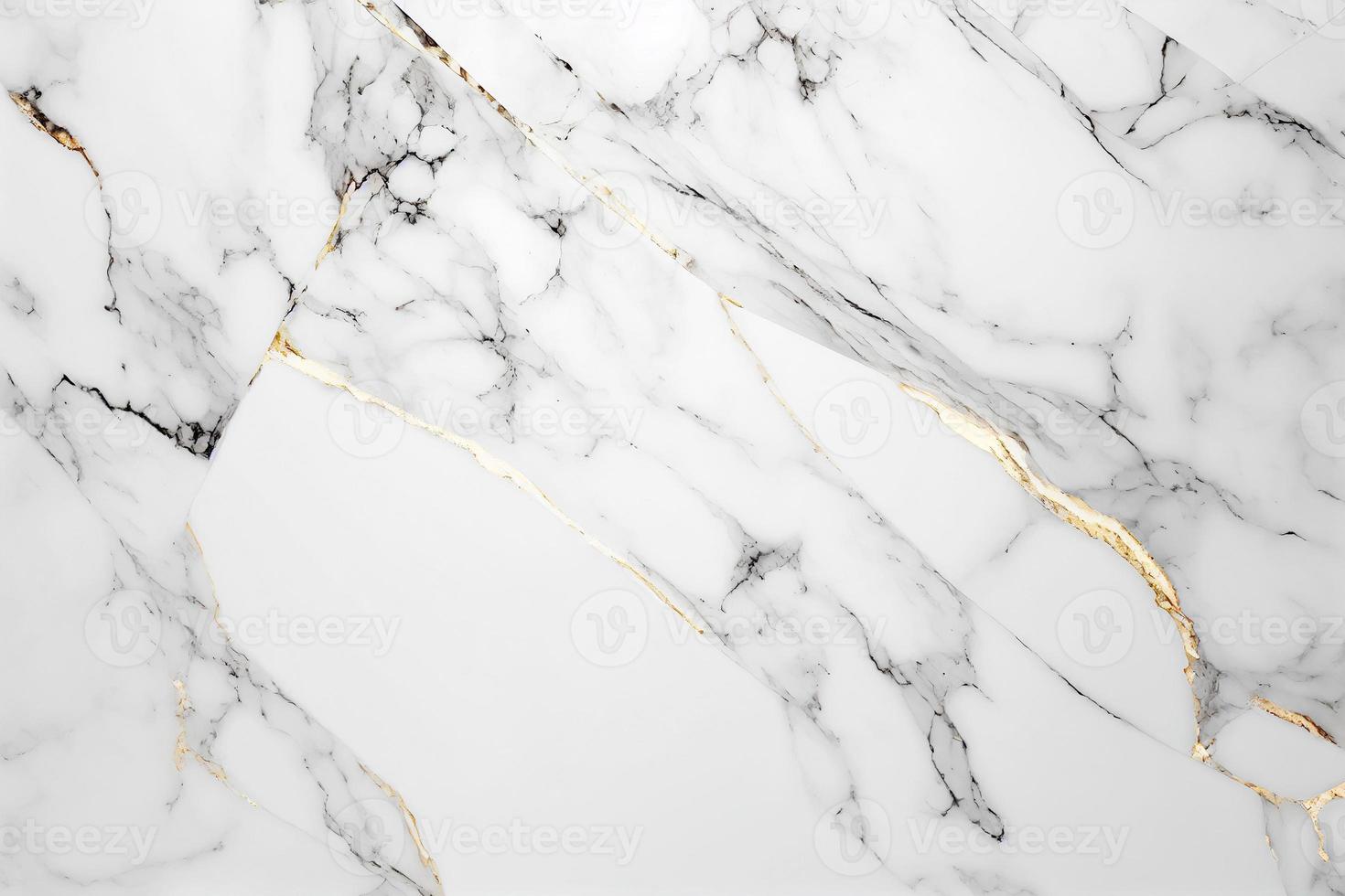 Luxus Weiß und Gold Marmor Textur Hintergrund zum Erstellen ein abstrakt und minimalistisch aussehen im irgendein Raum. Reich und luxuriös, es ist Marmor Äderung fügt hinzu Schönheit zu irgendein Dekor foto