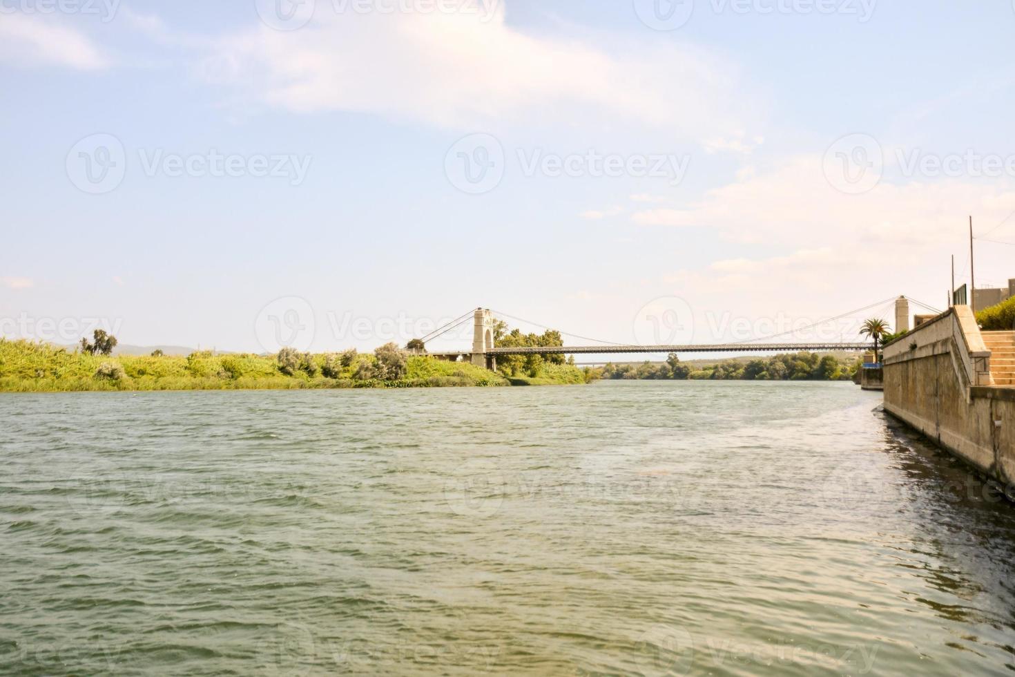 malerischen Blick auf den Fluss foto