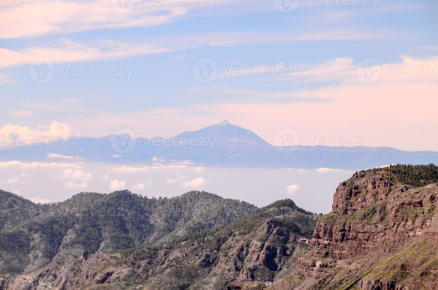 malerischer Blick auf die Berge foto