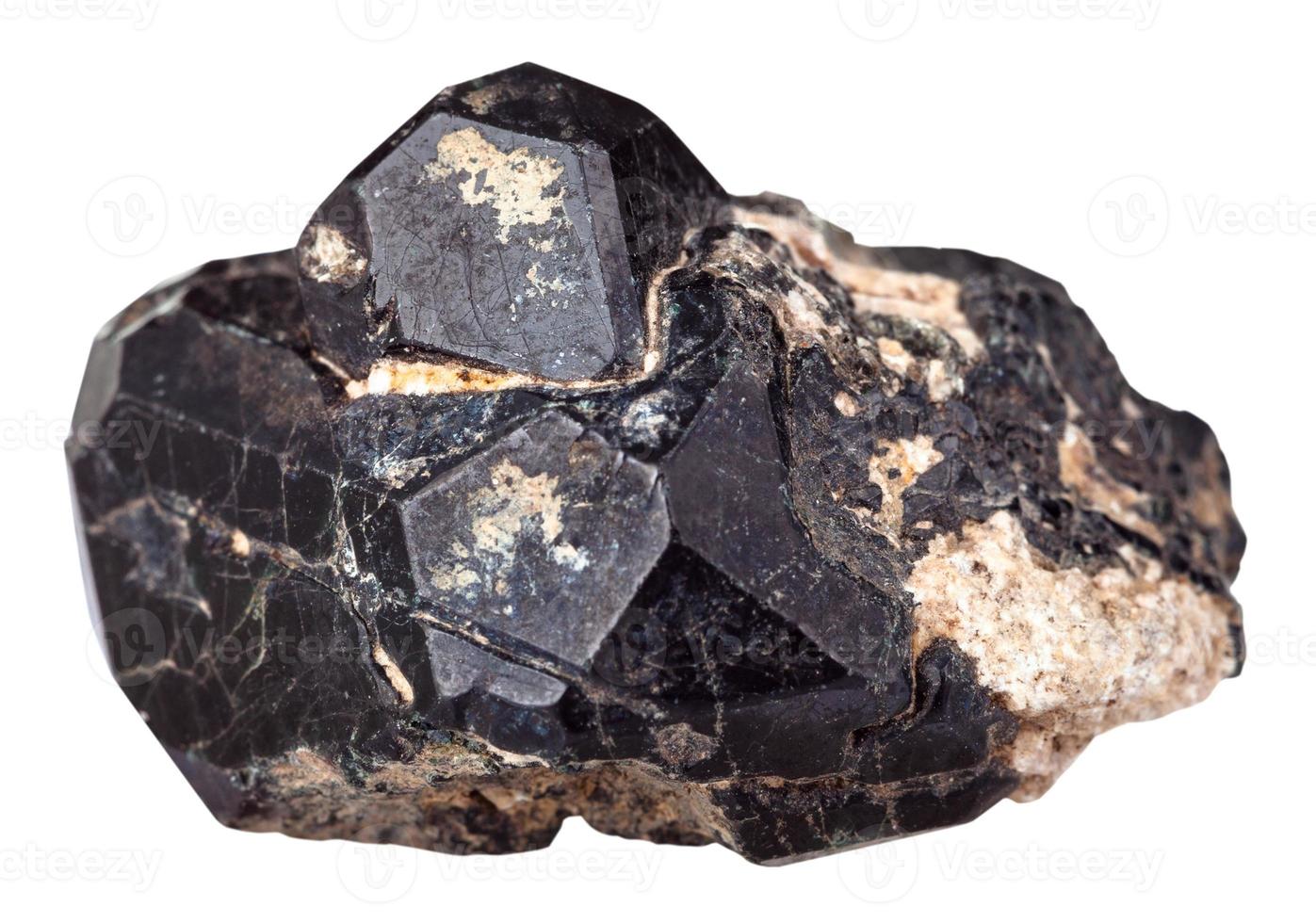 Spinell Mineral Edelstein auf schwarz Diopsid Kristalle foto