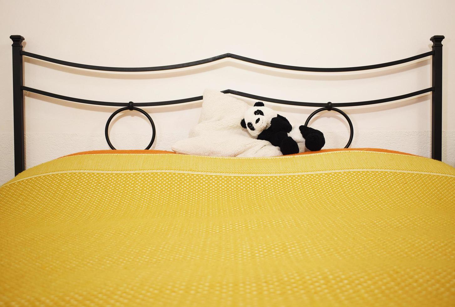 Panda im Bett foto