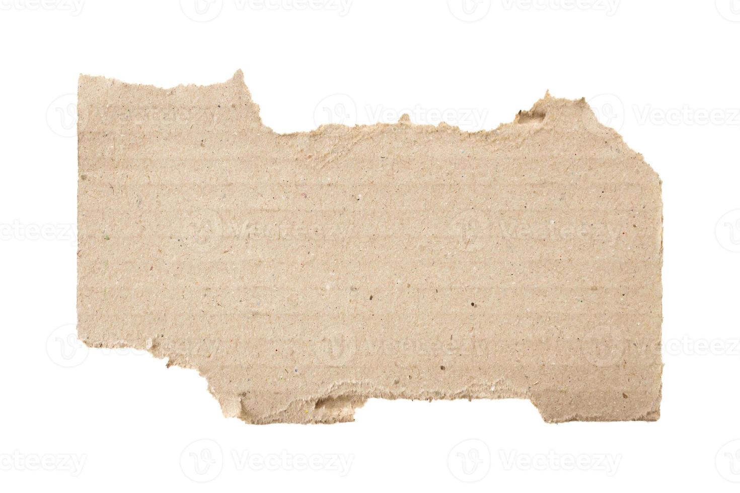 braunes Papppapierstück isoliert auf weißem Hintergrund foto