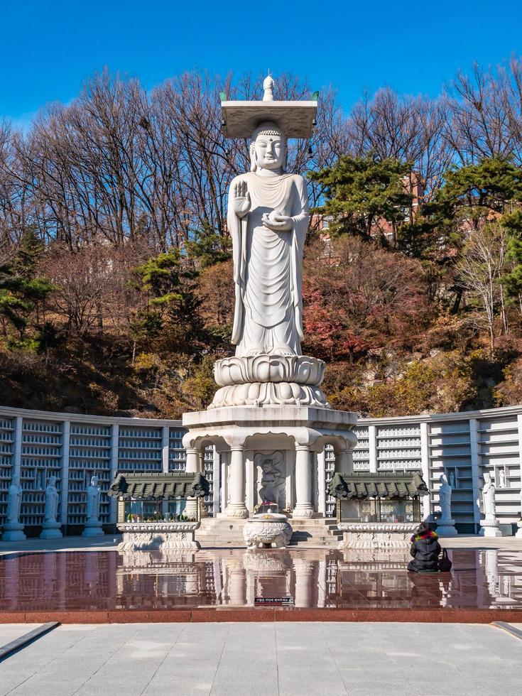 buddhistische Statue im Bongeunsa-Tempel in der Stadt Seoul, Südkorea foto