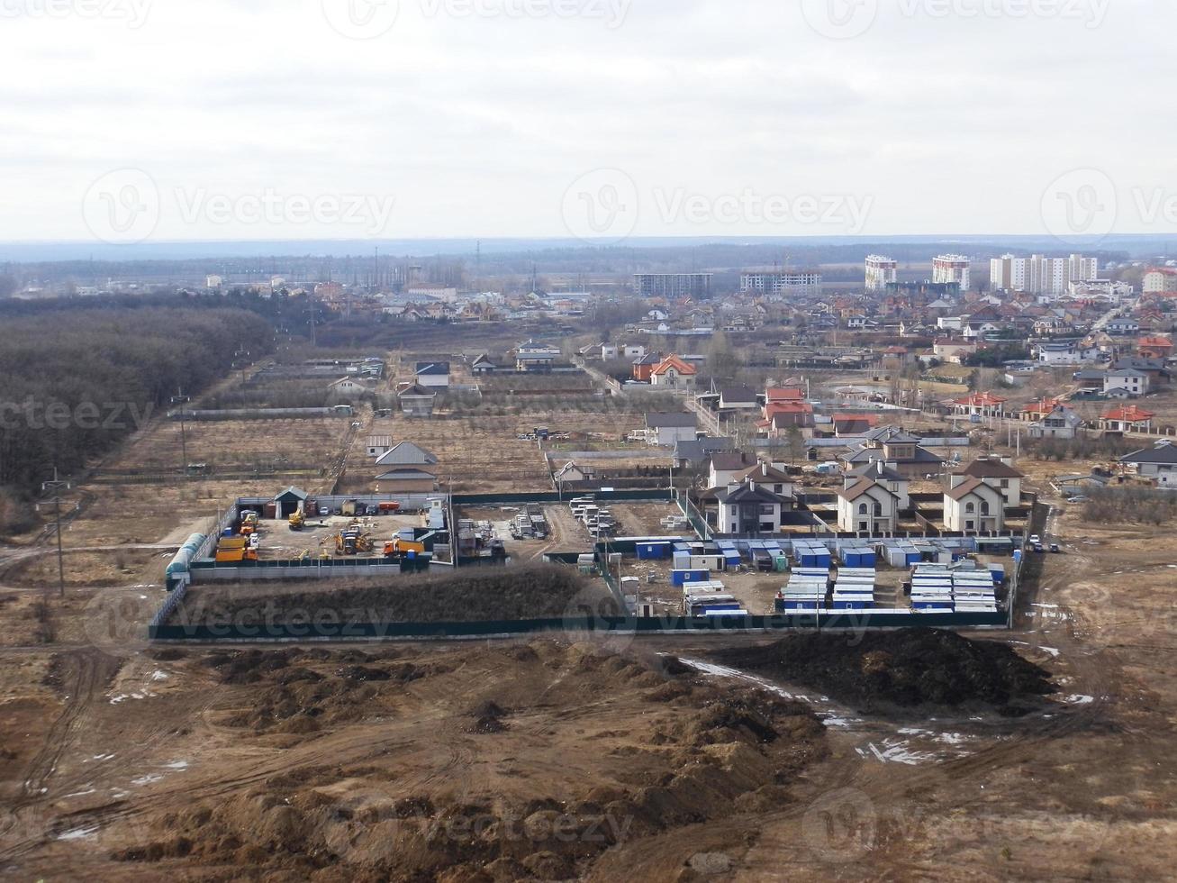Panorama von das Stadt von das Höhe von ein mehrstöckig Gebäude foto