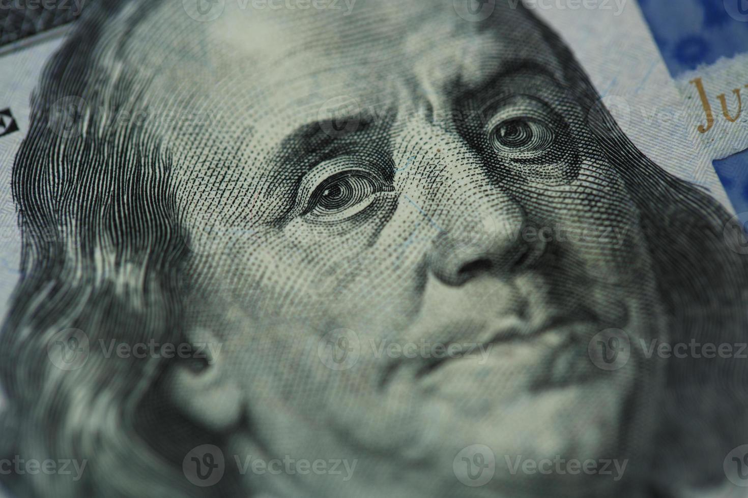 Benjamin Franklins Porträt auf einer hundert Dollar Rechnung foto