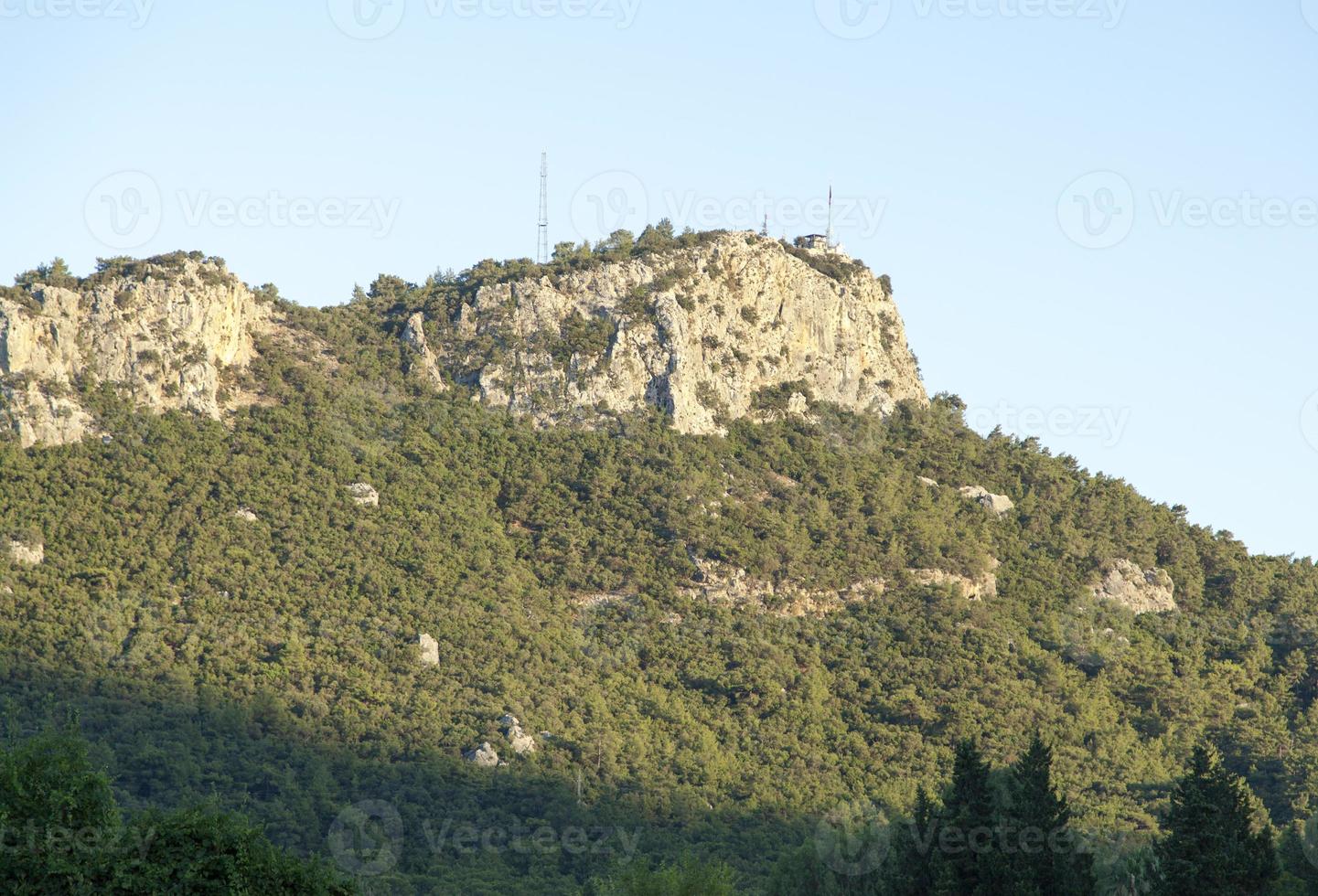 Kaliste Berg im ein Sonnenuntergang Licht foto