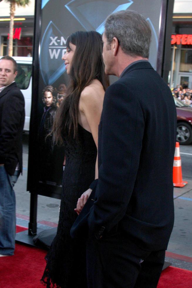 Mel Gibson oksana grigorjewa ankommen beim das xmen Herkunft Vielfraß Screening beim graumans Chinesisch Theater im los Engel ca. auf April 28 20092009 foto