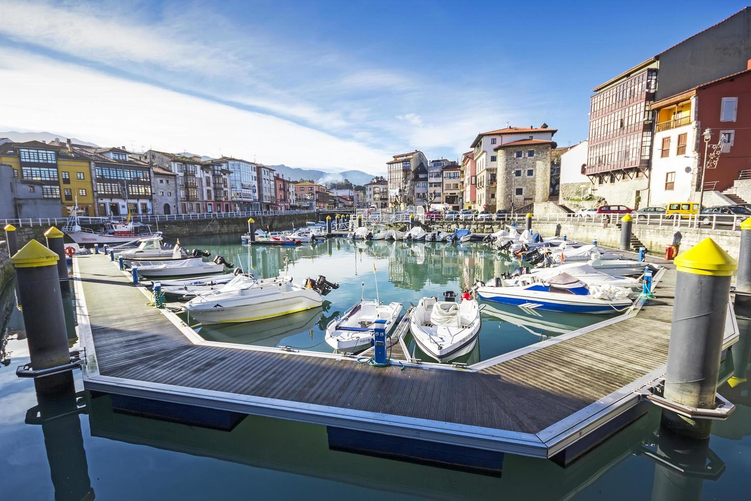 Hafen von Llanes, Asturien, Spanien foto