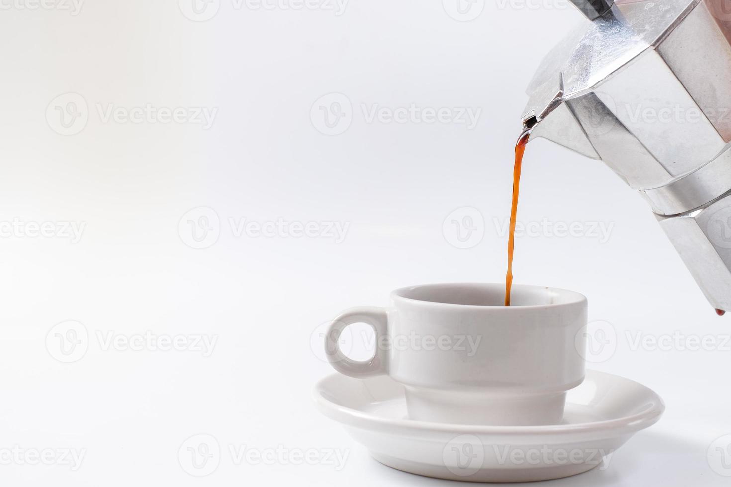 Kaffee auf weißem Hintergrund foto