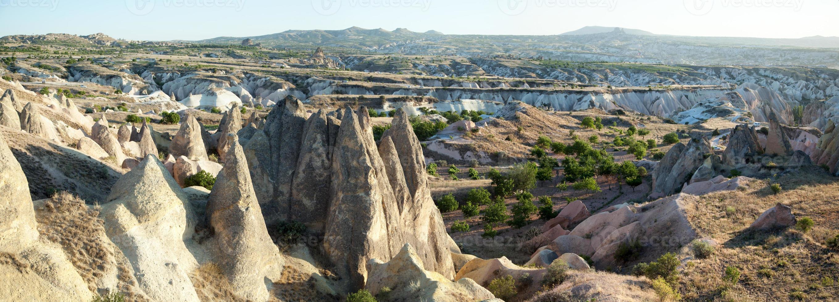 Kappadokien Landschaft Panorama beim Dämmerung foto