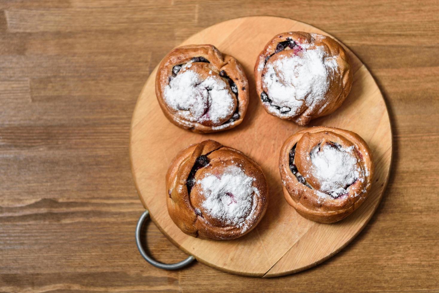 Brötchen mit Johannisbeeren foto