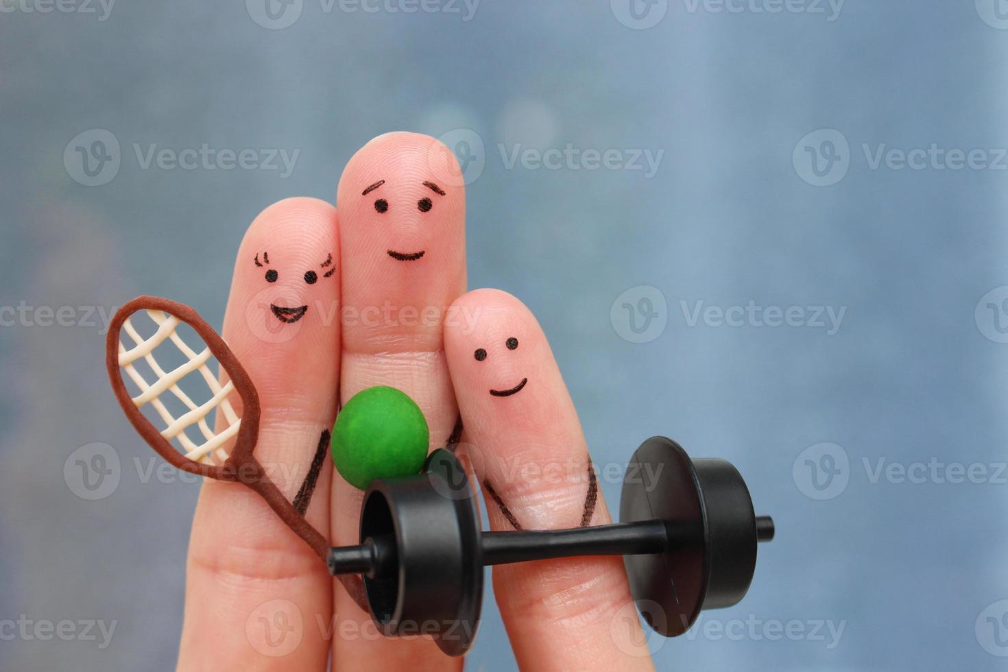 Finger Kunst von ein glücklich Familie im Sport. foto