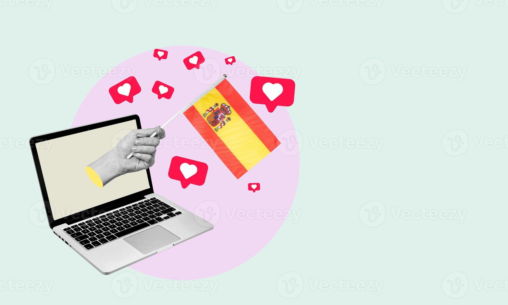 Kunst Collage, das Hand mit das Spanisch Flagge von ein Laptop mit Herzen und bellt auf ein Licht Hintergrund. foto