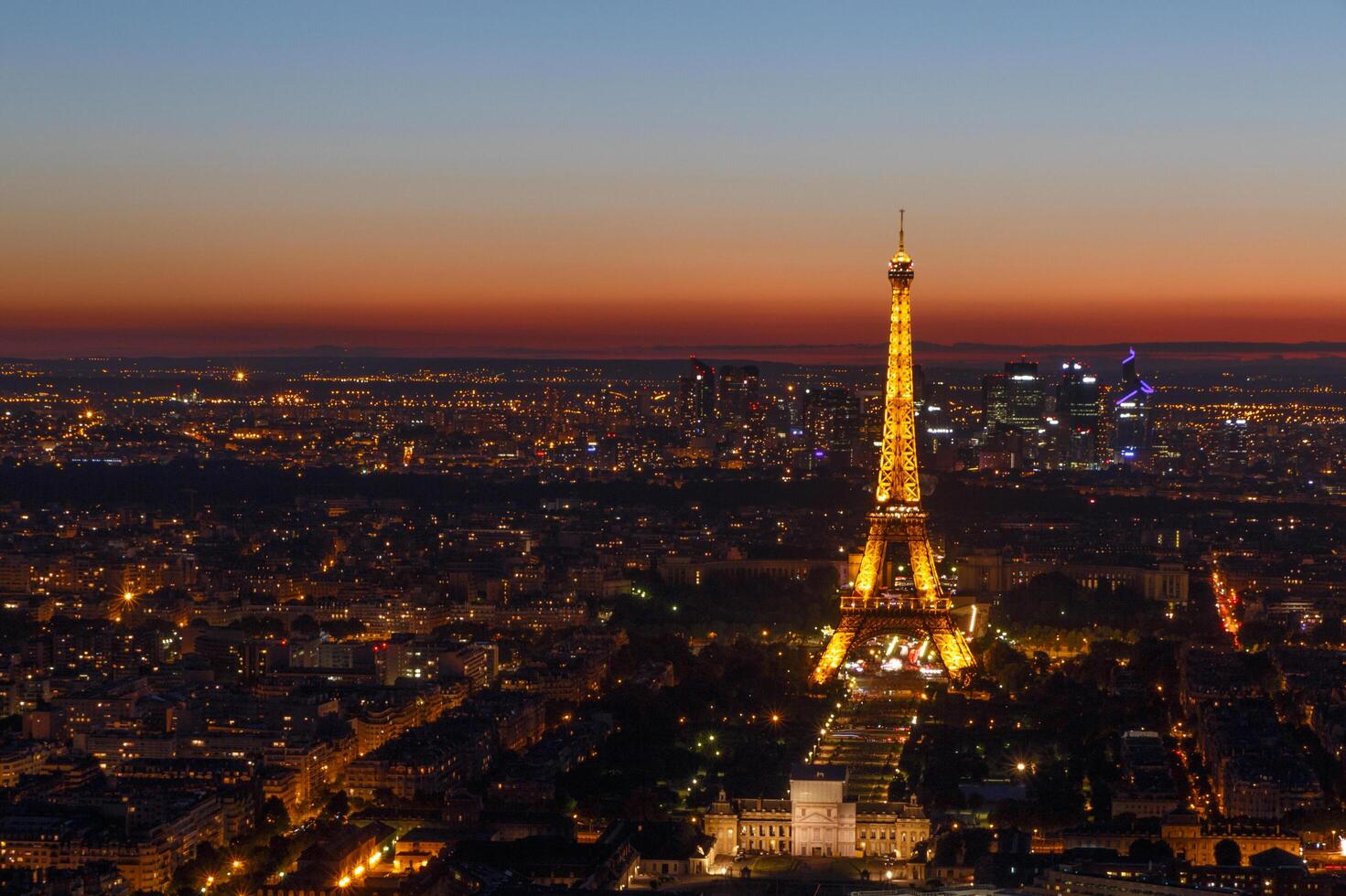 Sicht von Paris beim Sonnenuntergang, Frankreich foto