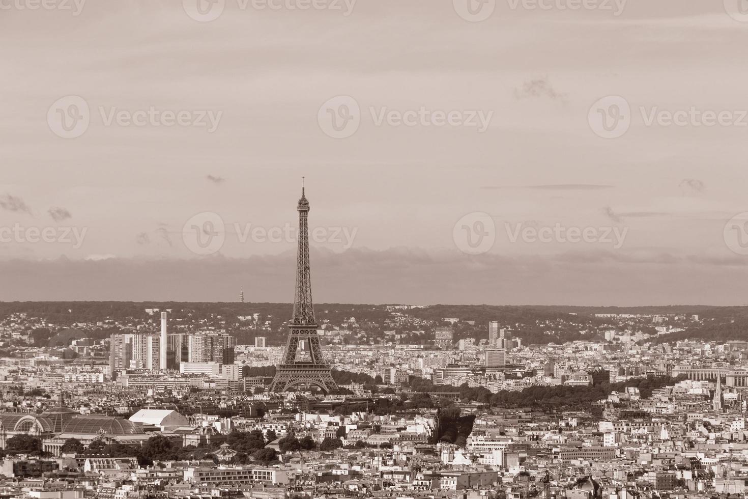 Stadtbild von Paris im Sepia foto