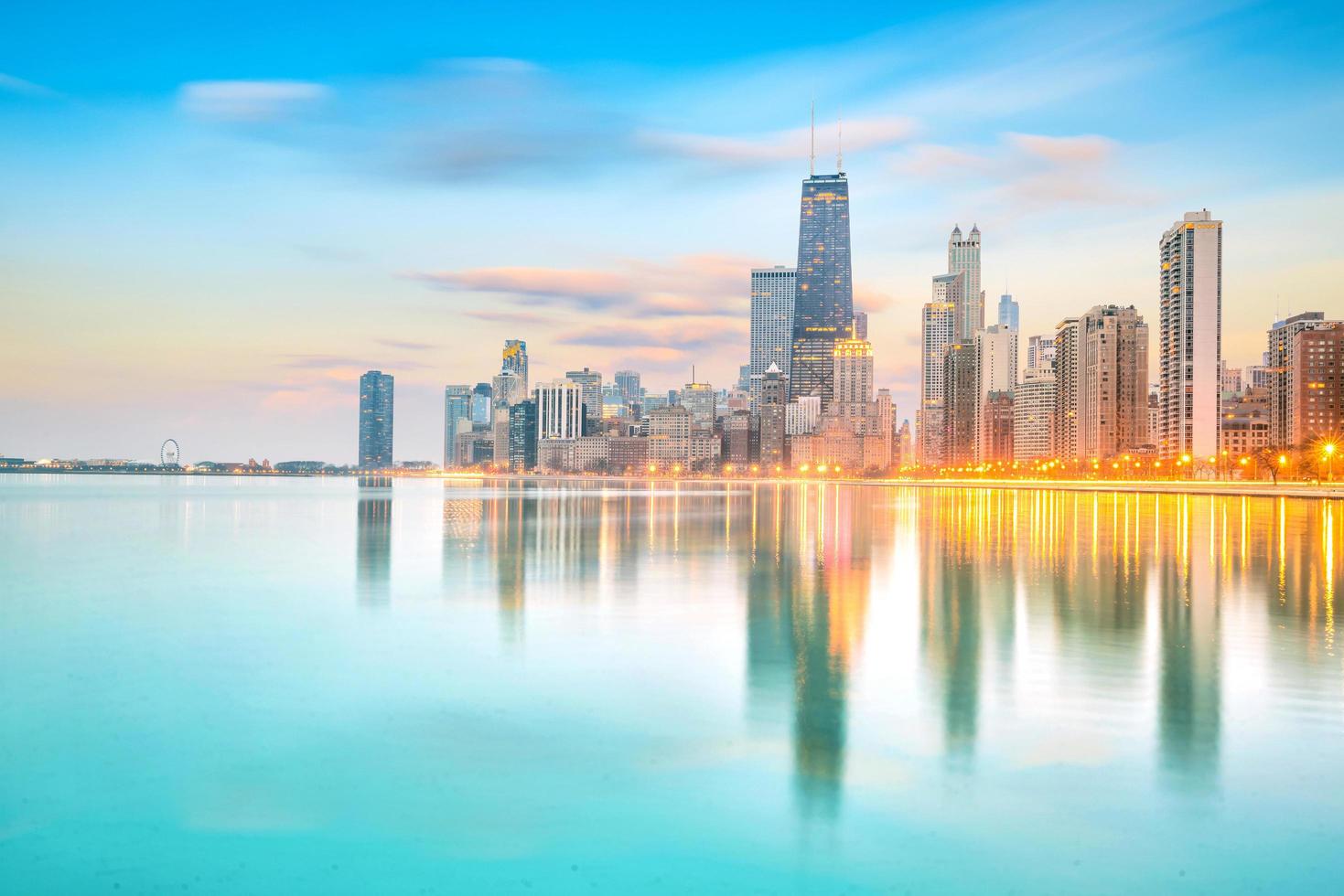 Innenstadt von Chicago Skyline bei Sonnenuntergang Illinois foto