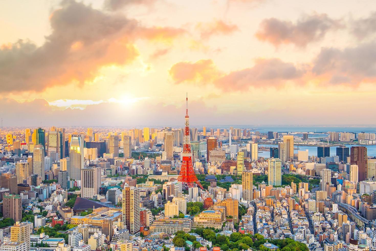Tokio Skyline mit Tokio Turm in Japan foto