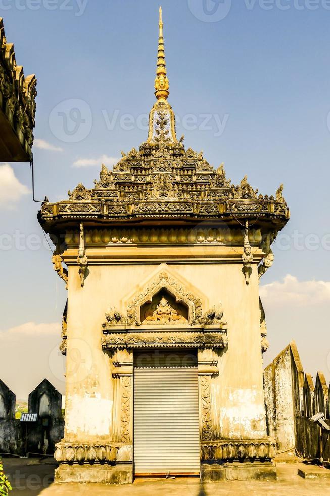 Buddhist Tempel die Architektur im Thailand foto