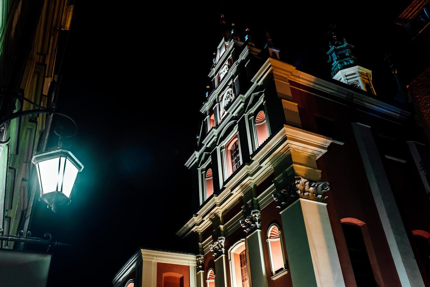 Warschau, Polen 2017 - Touristengebiet der Altstadt in der Nacht Warshawa foto