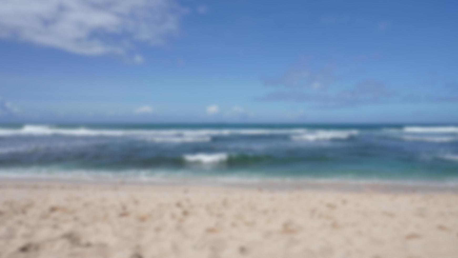 verschwommen Hintergrund von ein Aussicht von Yogyakartas Weiß Sand Strand, ein natürlich Tourist Stelle besucht durch fremd Touristen foto