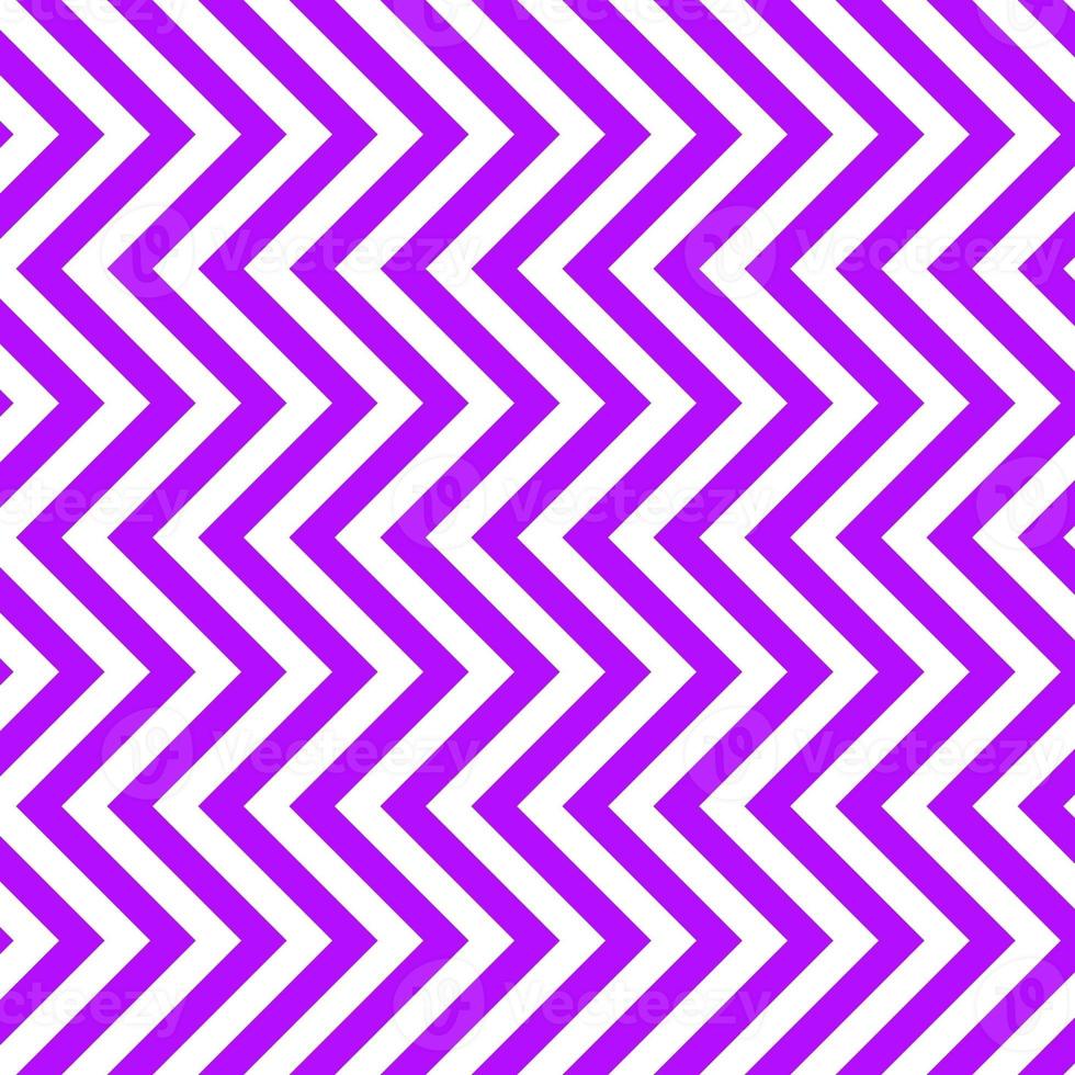 klassisch violett und Weiß Chevron nahtlos Muster. nahtlos zick Zack Muster Hintergrund. regulär Textur Hintergrund. geeignet zum Poster, Broschüre, Flugblatt, Hintergrund, Karte, usw. foto