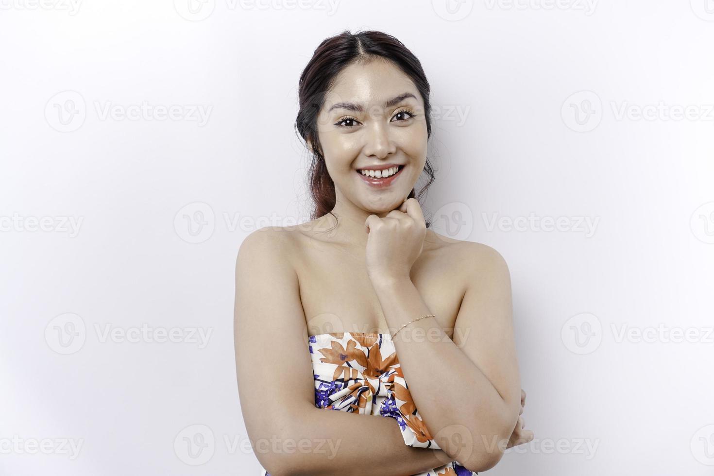 asiatisch Schönheit Frau mit sauber gesund Haut natürlich machen oben Spa Konzept lange Pferdeschwanz Haar foto
