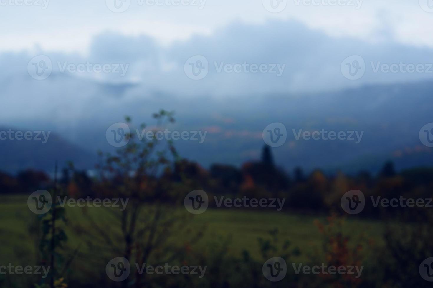 Berge Grün Gras Berge Nebel Reise Natur foto