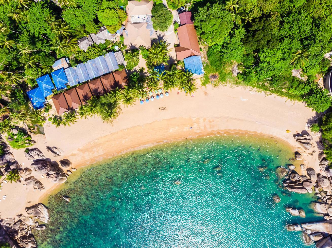 Luftaufnahme des Meeres auf der Insel Koh Samui, Thailand foto