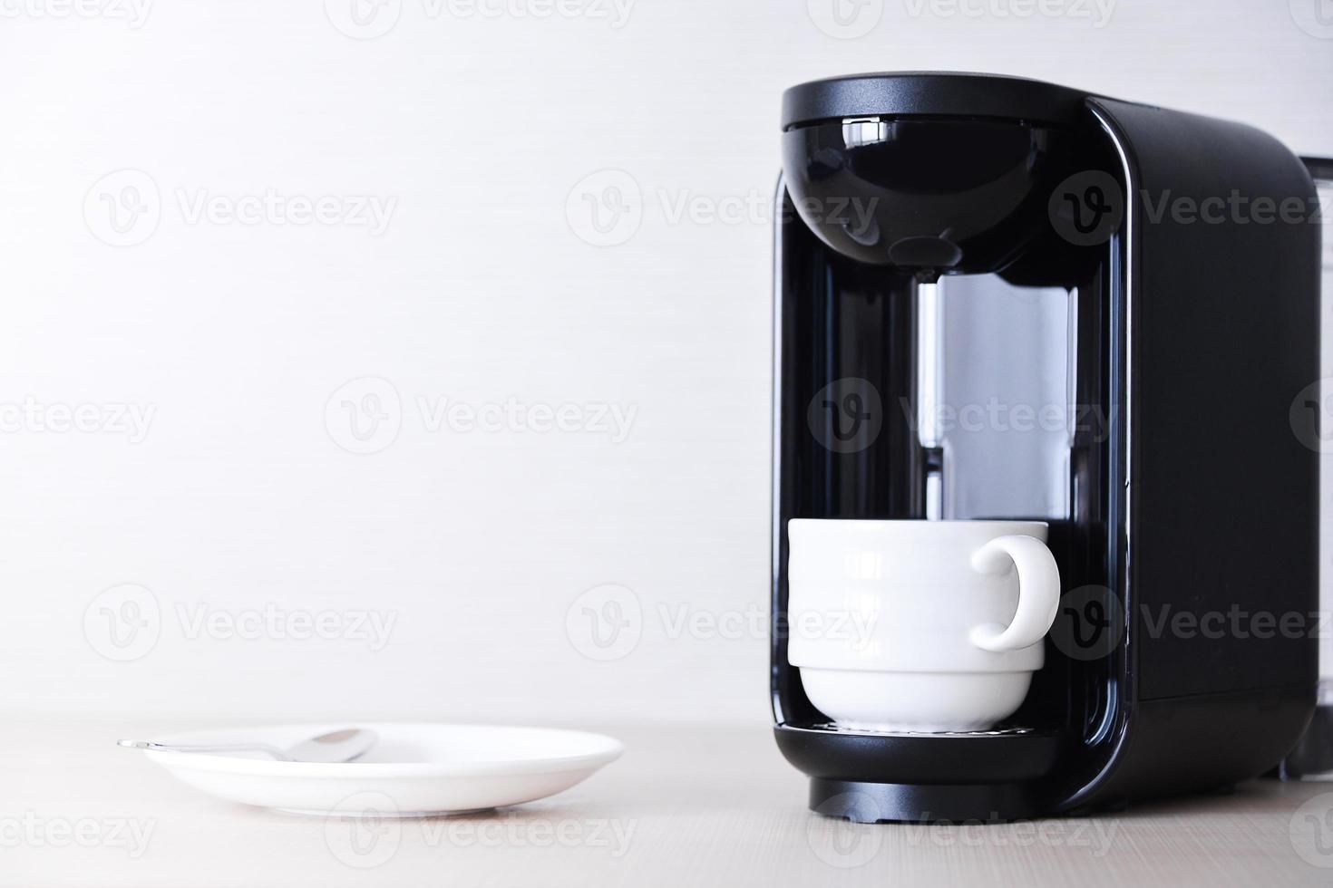 Kaffee Herstellung auf isoliert Hintergrund foto