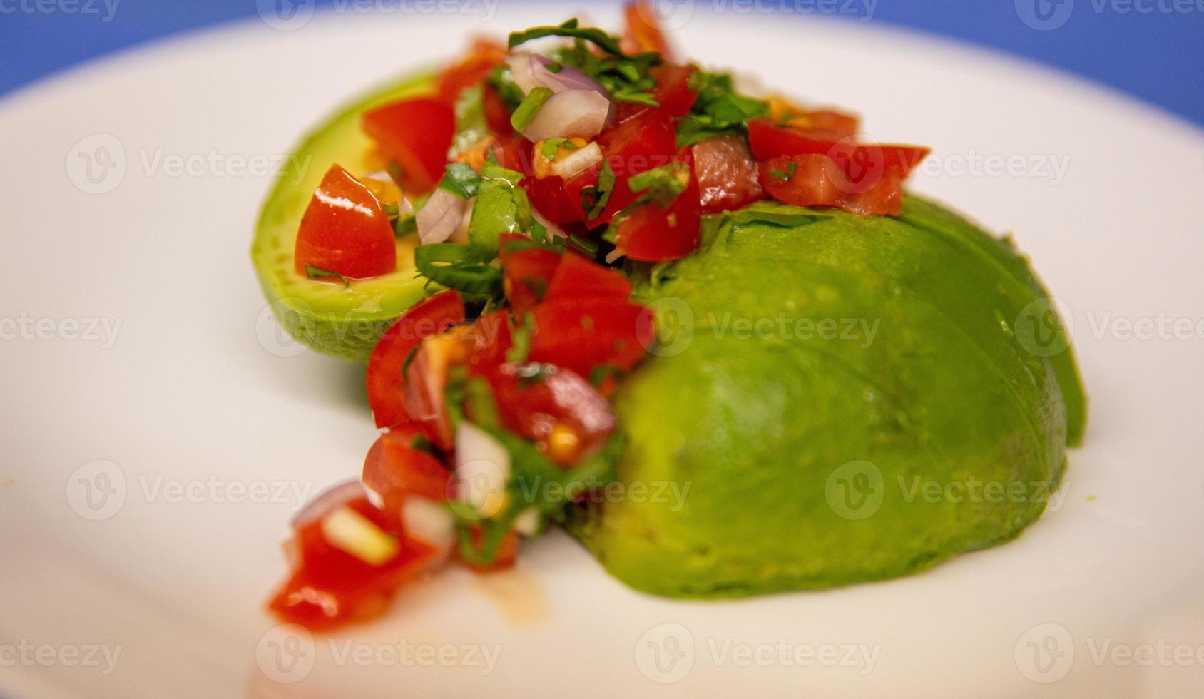 Gourmet Avocado Salat foto