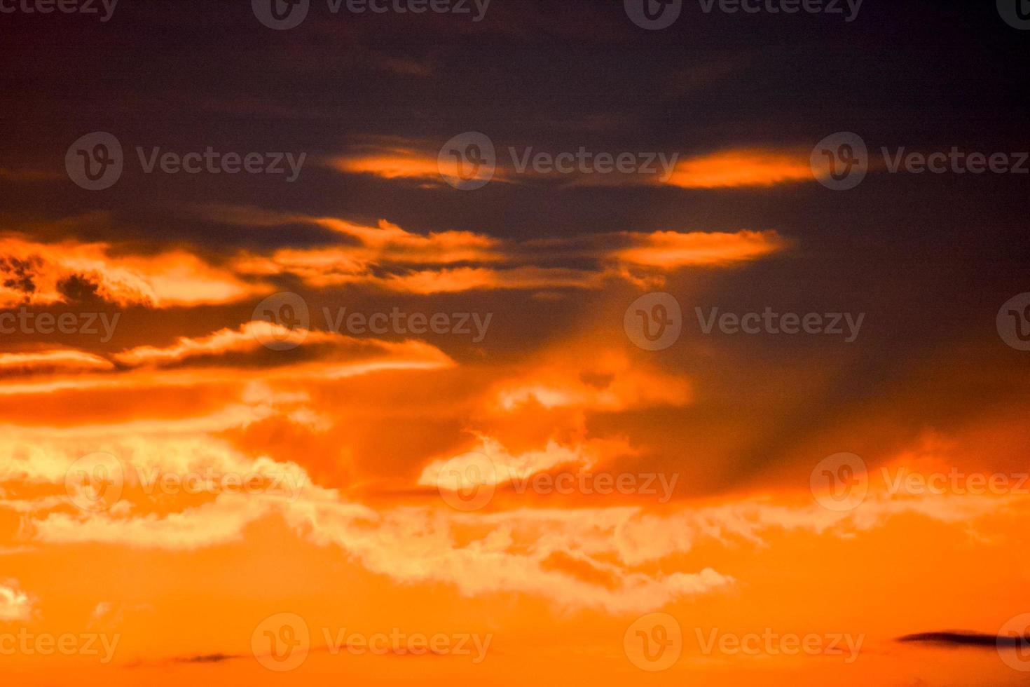 bunter Himmel bei Sonnenuntergang foto