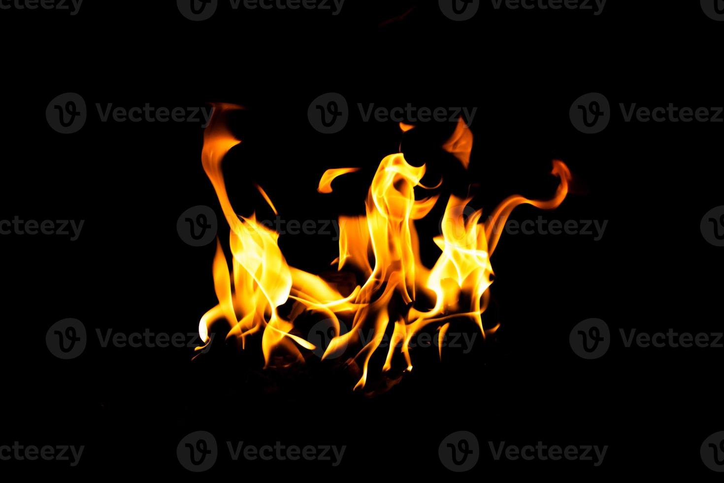 Feuer Flamme Textur. Brennmaterial Hintergrund. Brenneffektmuster. Flammen- und Fackeltapete. Hitze und Dunst Kulisse. foto