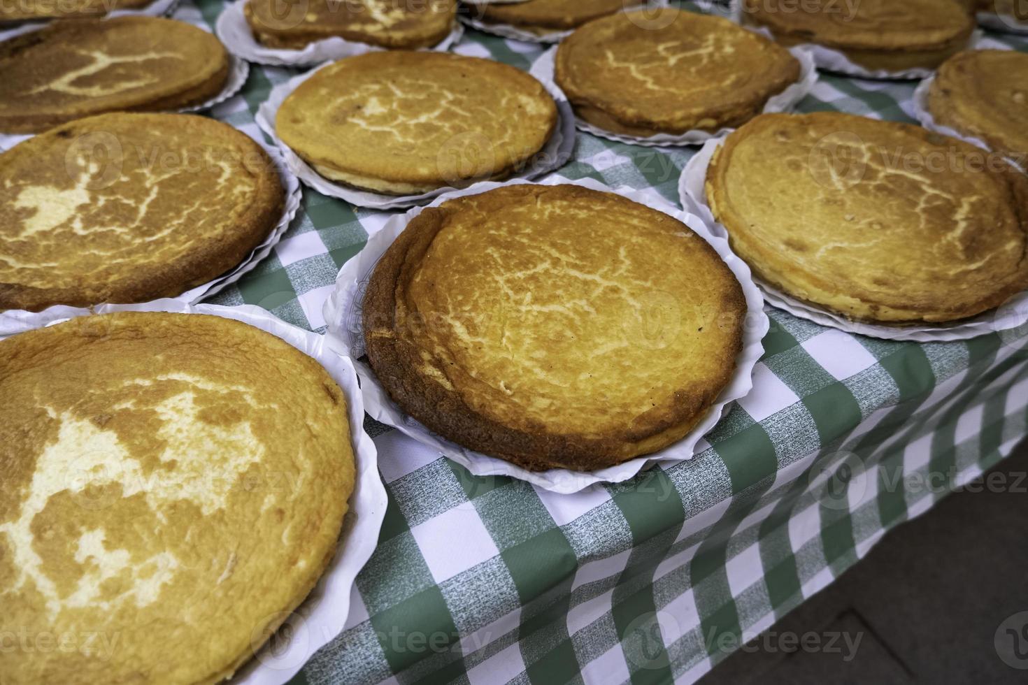 typisch baskisch Kuchen foto