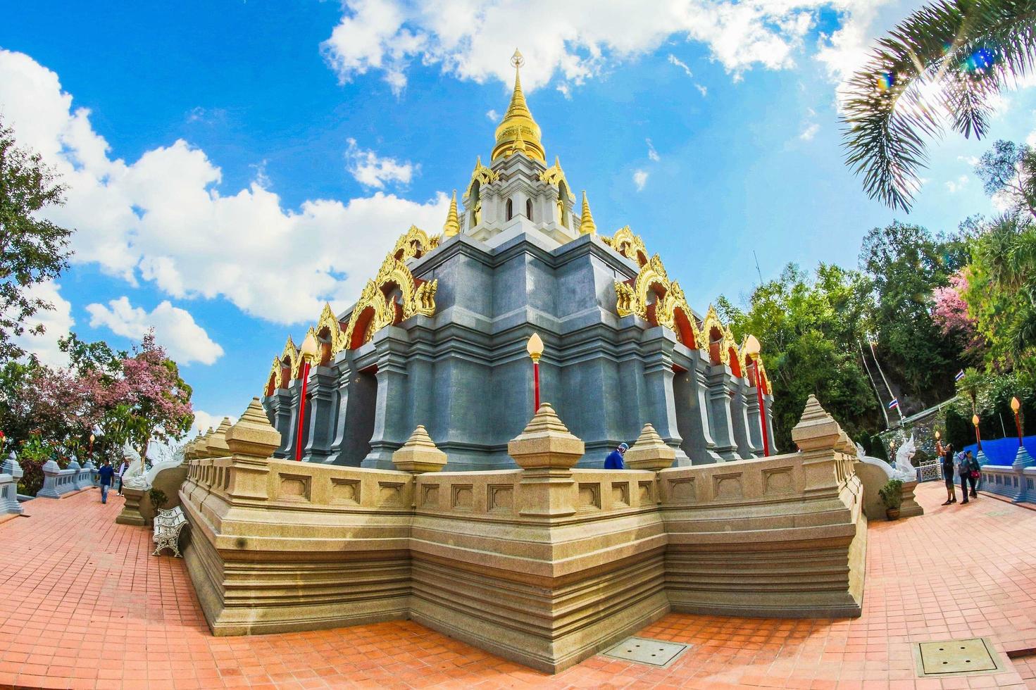 Chiang Rai, Thailand 2017 - Wat Santikhiri historisches Wahrzeichen foto