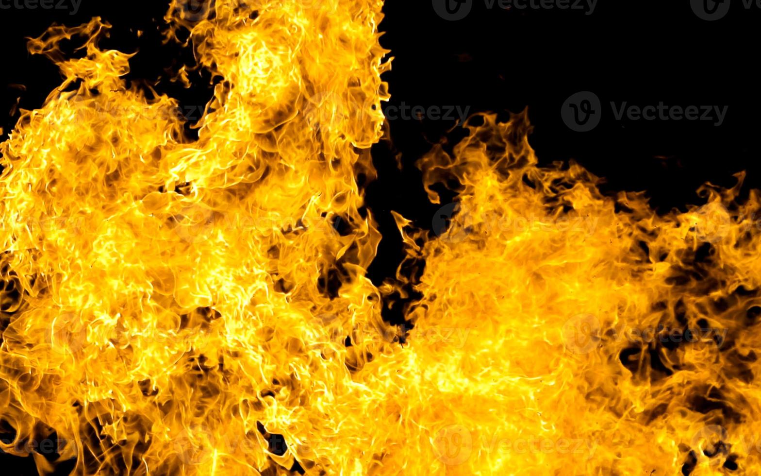 Feuer Flamme isolieren auf schwarz Hintergrund. brennen Flammen, abstrakt Textur. Kunst Design zum Feuer Muster, Flamme Textur. foto